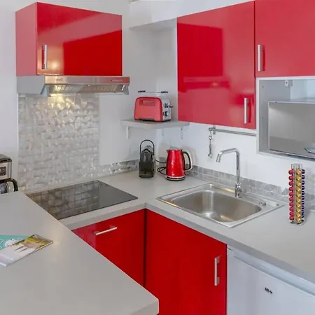 De Charme - Saint Pierre - Coeur Historique Apartment